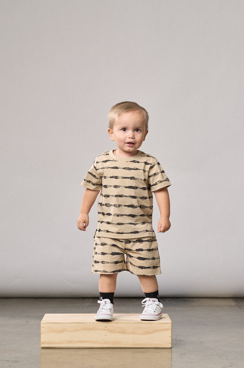 Static Stripe Short