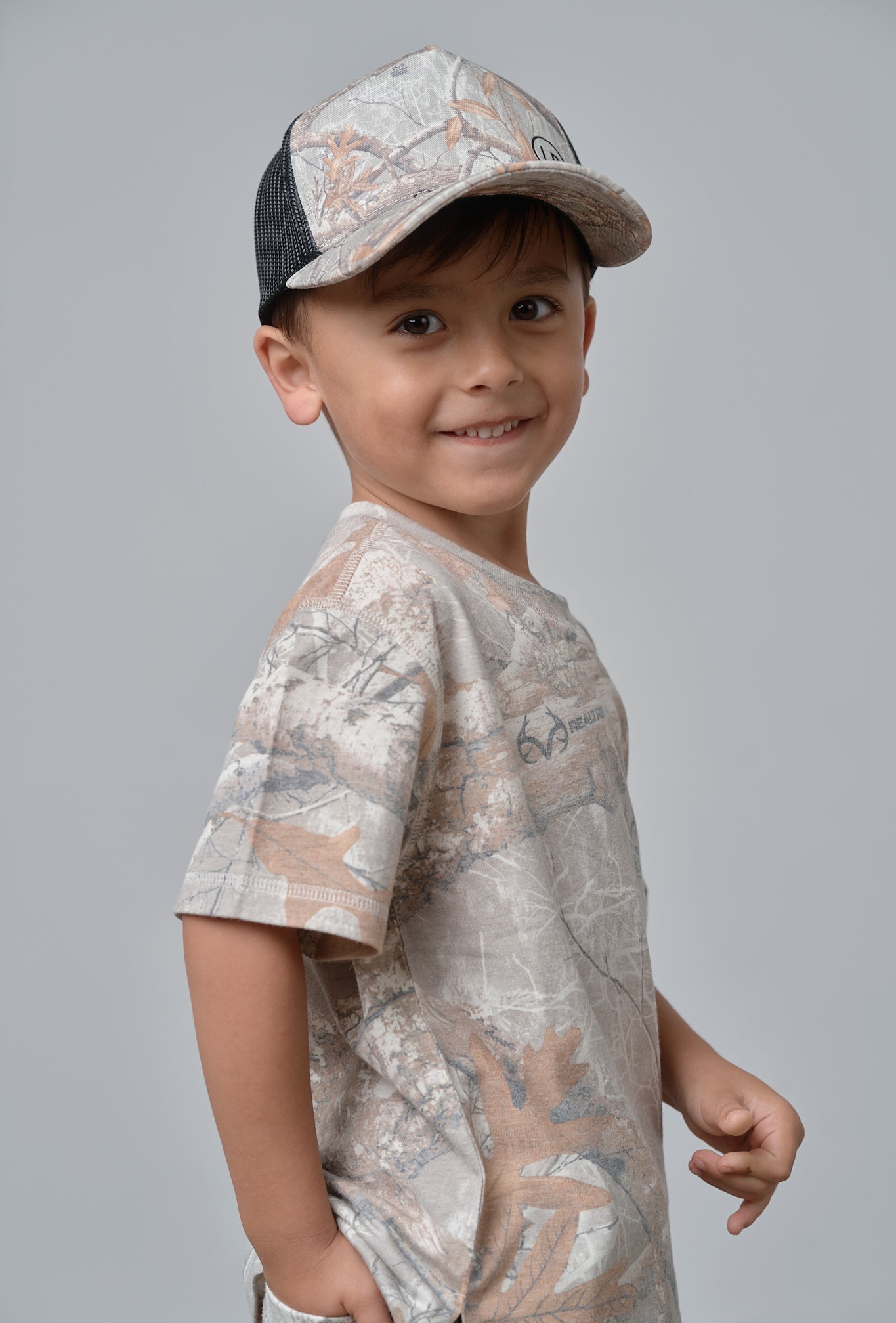 Boxy Tee - Edge Colors Driftwood® - Little Bipsy