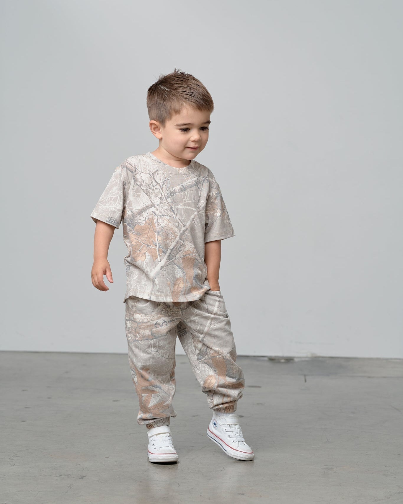 Boxy Tee - Edge Colors Driftwood® - Little Bipsy