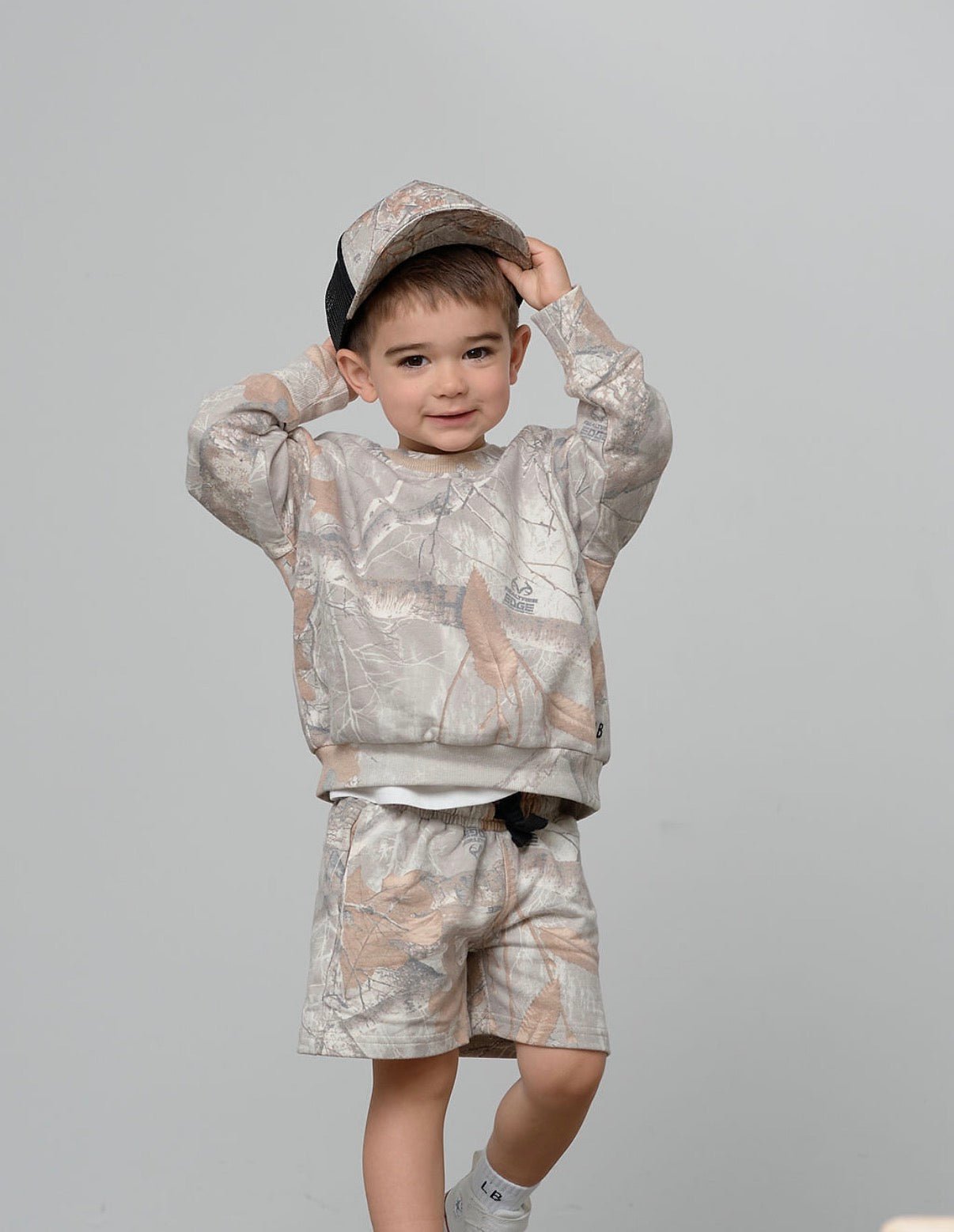 Crewneck - Edge Colors Driftwood® - Little Bipsy