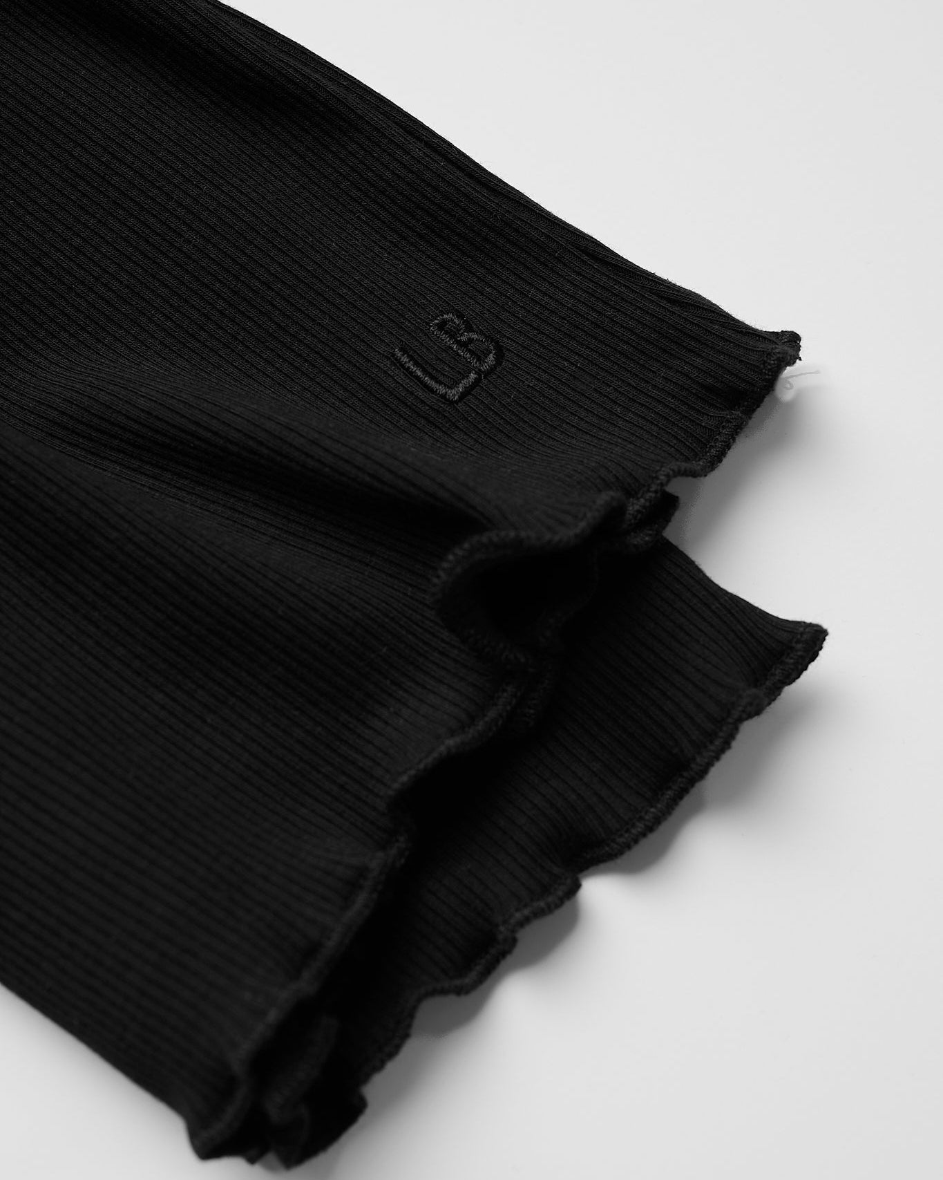 Ribbed Lettuce Trim Tee - Black - Little Bipsy