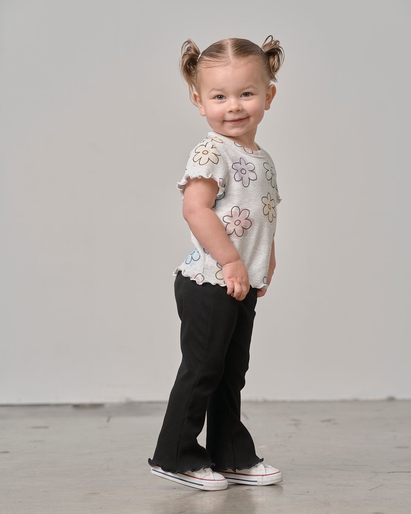 Ribbed Lettuce Trim Tee - Daisy Dreams - Little Bipsy