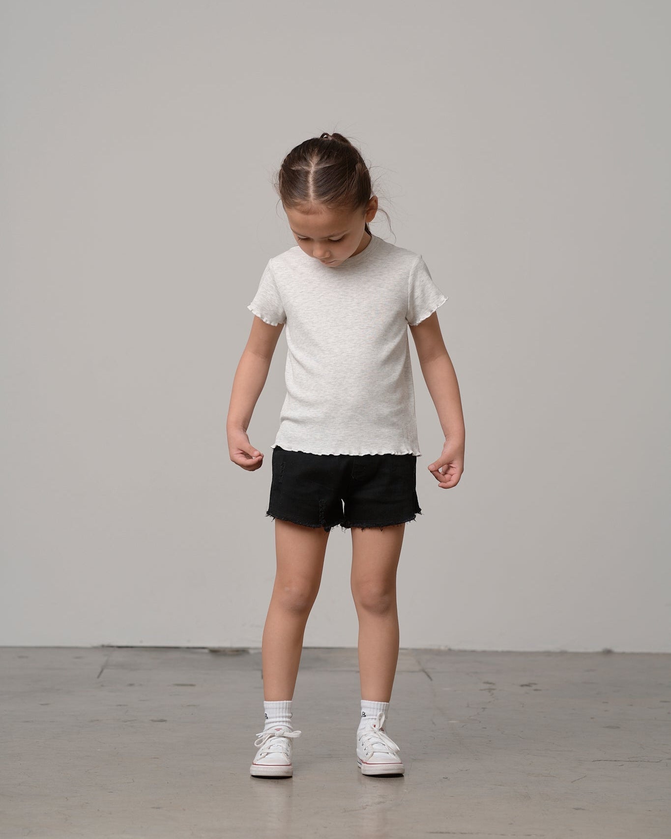 Ribbed Lettuce Trim Tee - Grey - Little Bipsy